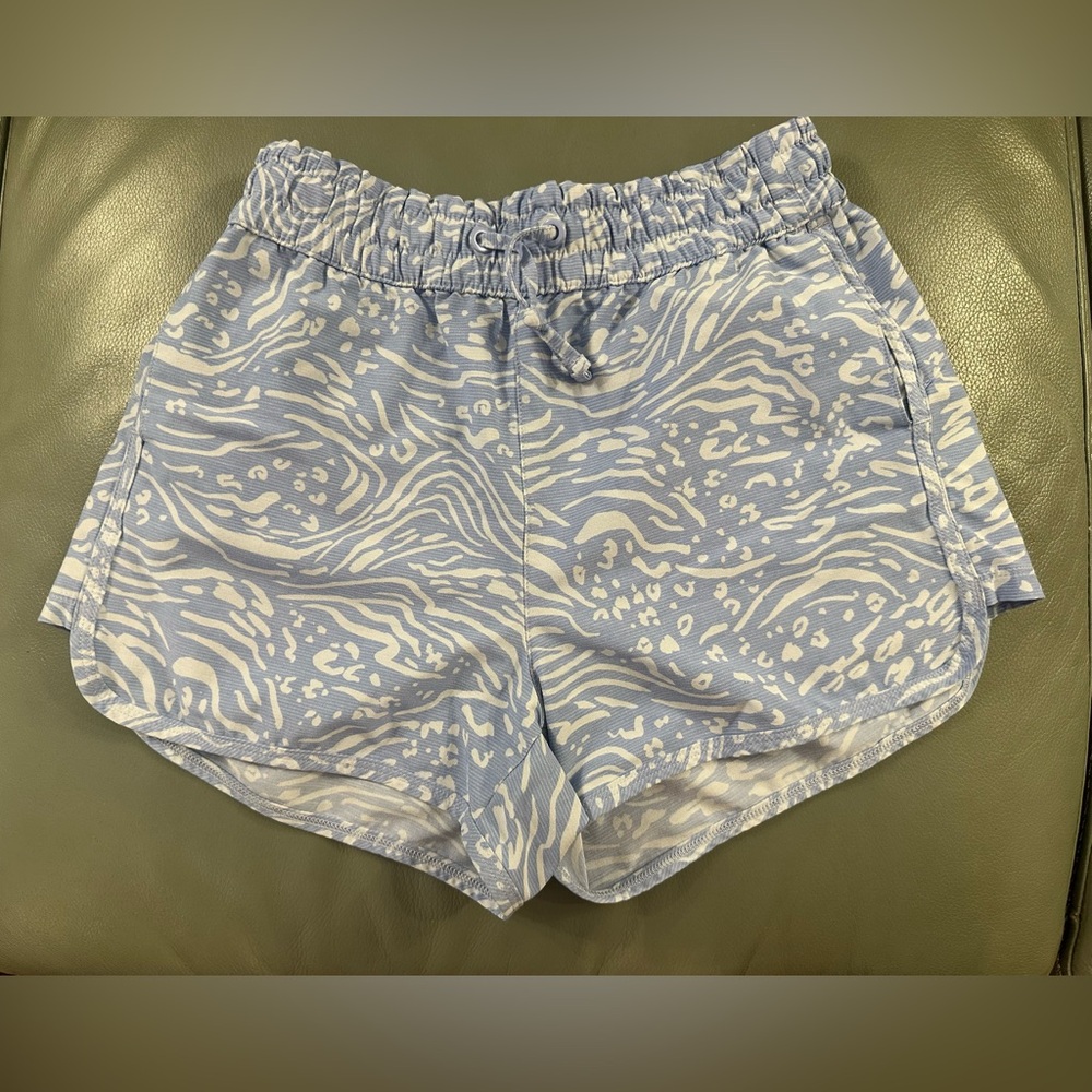 Athleta Light Blue and White Patterned Athletic Shorts